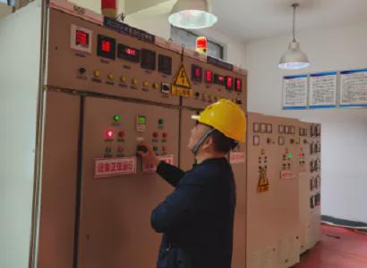 三亿体育官方网站 三亿体育 首页李安民:为城区供水“保驾护航”丨临潼劳模榜样(图2) 三亿体育官方网站 三亿体育 首页李安民:为城区供水“保驾护航”丨临潼劳模榜样(图2)