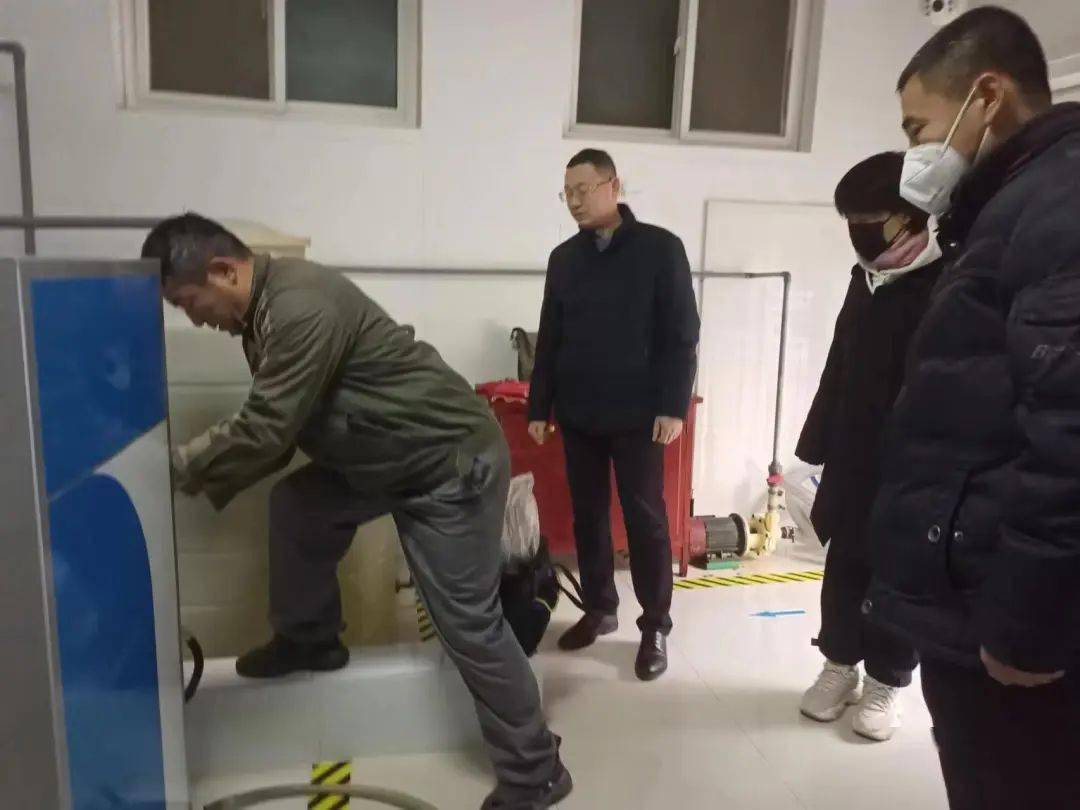 星辰供水:加强设备检修维护 确保春三亿体育节安全供水(图7) 星辰供水:加强设备检修维护 确保春三亿体育节安全供水(图7)