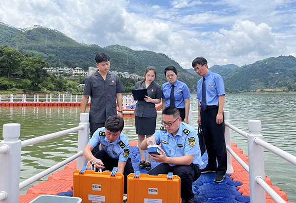 三亿体育饮用水源水质达标率100%!福建检察守好这条供水“生命线”(图6) 三亿体育饮用水源水质达标率100%!福建检察守好这条供水“生命线”(图6)